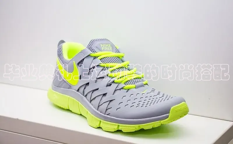 必一体育sport网页版登录云创智行毕业典礼上运动鞋的时尚搭配