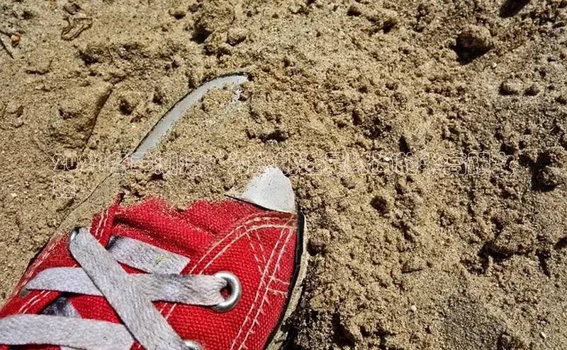 bsports官网 必一运动巴美列捷福2024冬季潮流：为您挑选最时尚的半高跟女
鞋