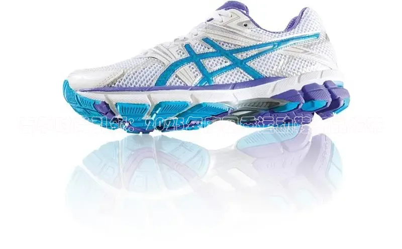 春季时尚引领：2025年度四季运动鞋新品发布